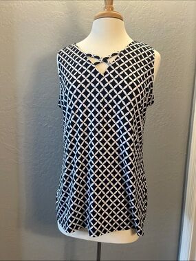 Susan Graver Navy and White Geometric Sleeveless Shell